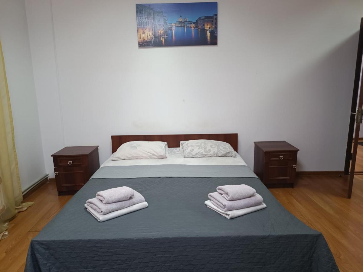 Apartments Domovik On Valenberga 3 Mukačevo Esterno foto